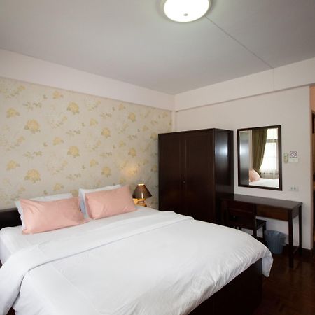Marhaba House Otel Chiang Mai Dış mekan fotoğraf