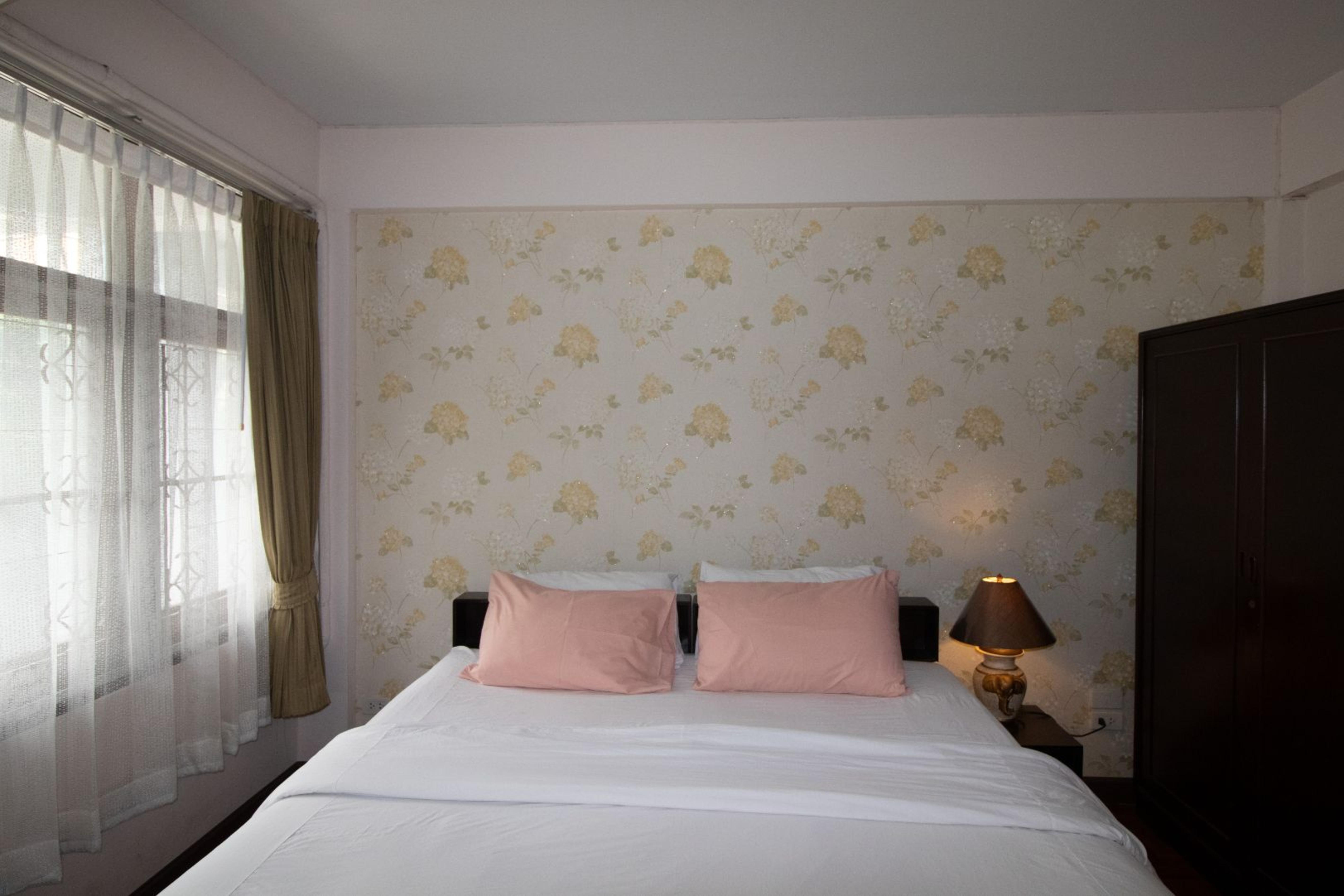 Marhaba House Otel Chiang Mai Dış mekan fotoğraf